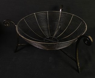 Metal Wire Footed Bowl