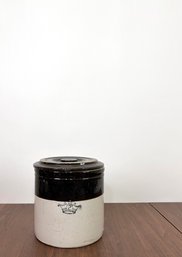 Robinson Ransbottom 2 Gallon Lidded Crock