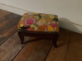 MC Foot Stool