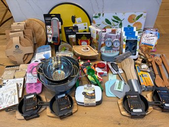 Huge Lot Of Kitchen Items