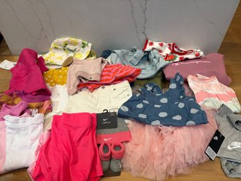 Mixed Size Girls Clothing, 35 Pieces