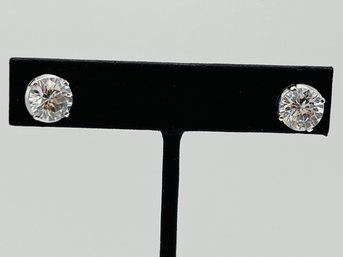 Brillant Crystal Stone Stud Earrings