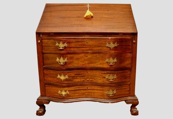 20th Century Governor Winthrop Style Slant-Front Desk