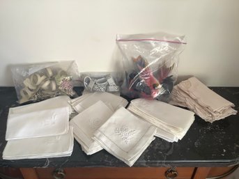 Vintage Linen Napkins & Napkin Rings