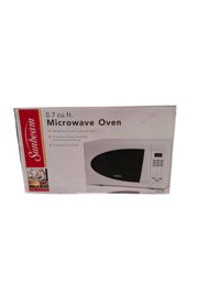 Sunbeam 0.7 Cubic Foot (700-watt) Compact Countertop Microwave Oven Model SGDJ701 S