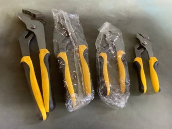 Adjustable Pump Pliers Lot #33