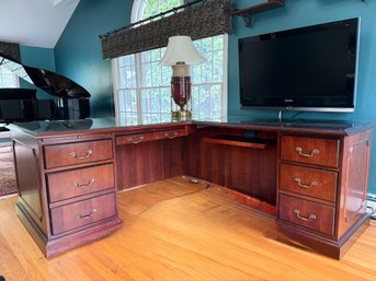 Paoli Inc. L Shaped Executive Desk