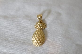 14K Yellow Gold Pineapple Pendant (3 Grams)