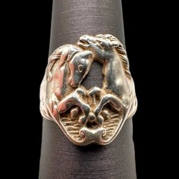 (B180) Sterling Silver Double Horse Ring, Size 8.25