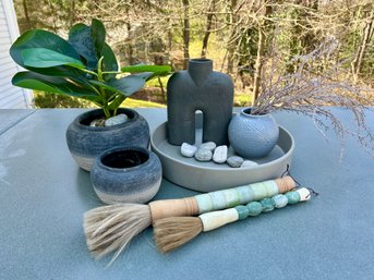 Vintage Style Chinese Calligraphy Brushes And Coordinating Decor