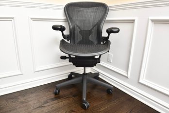 Herman Miller Aeron Chair (RETAIL $1,499)