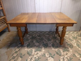 Antique Wooden Oak Table With 3 Leaves