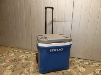 Igloo Latitude 60 Qt Blue And Grey Rolling Cooler