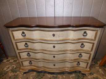 Solid Wood 4-drawer Dresser