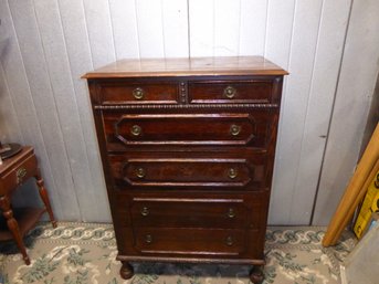 Antique Victorian Style Mahogany Chest Of Drawers