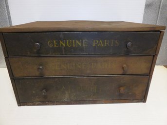 Vintage Genuine Parts 3-drawer Metal Chest