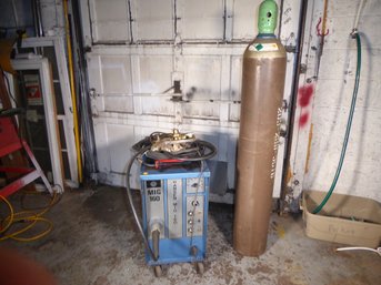 HH Hansen Mig 160 Welder With One Tall Tank Of Argon Gas