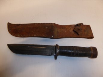 WW2 Vintage Cattaraugus 225Q Fighting Knife With Leather Sheath
