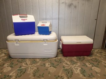 Lot Of 5 Igloo Coolers - All Sizes