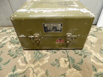 Vintage Aluminum Military Storage Crate/chest