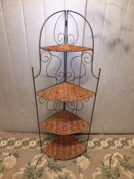 4-tiered Metal Collapsible Corner Shelf/plant Stand