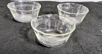 Set Of 3 Small Pyrex Glass Bowls - 7.5 ML