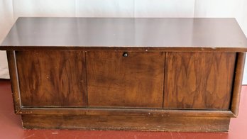 Vintage Lane Legacy Cedar Love Chest