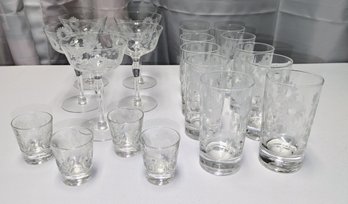 Set Of 19 Vintage Floral Pattern Etched Design Glasses