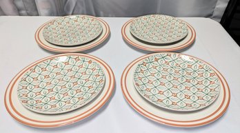 Set Of 8 Ikea Plate (4) Dinner & (4) Patterned Salad Plates