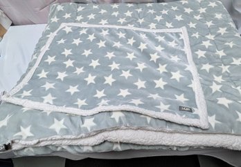 UGG Grey And White Star Full Size Blanket With Standard Pillow Cover
