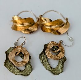 2 Pairs Of Gold And Silver Boho Chic Hoops And Hammered Asymmetrical Dangle Earrings