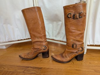 Vintage Tan Leather Pointed Toe Cowgirl Boots With Wing Or Feather Stitching - Size 7. Best Boots Ever!!