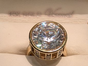 Wow!!  13k Vermeil Gold Ring With Raised Round Cut Cubic Zirconia Stone STATEMENT PIECE