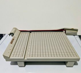 Boston 2612 Heavy Duty Paper Cutter