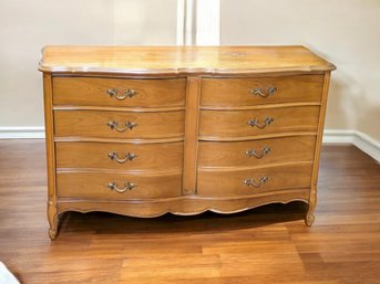 Vintage Dixie Furniture, French Provincial Style 6 Drawer Double Dresser