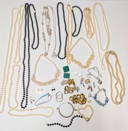 Bundle Lot Of (40) Various Costume Jewelry Items - Vintage And Non Vintage Mix
