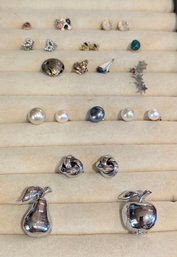 Lots Of Single Earrings , A Few Pairs Ins And Charms. Pearls Are Real.