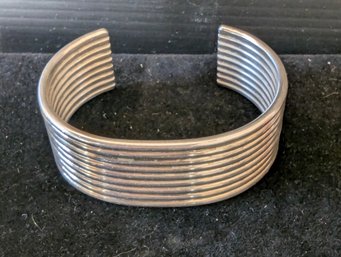 HEFTY 45.5 Dwt. Sterling Silver Award Winning Artist  MIKE BIRD OHKAY OWINGEH, Married To Allison Bird.