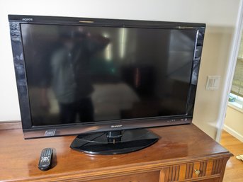 Sharp Aquos 40-In TV