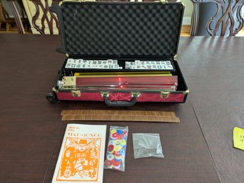 Majong Set - 152 Tiles & Acrylic Pushers & Racks With Pull Up Handle Locking Travel Case