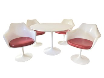Authentic Saarinen For Knoll Tulip Dining Set