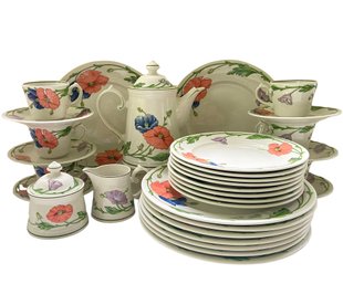 Vintage Villeroy & Boch 'Amapola' Partial China Set  - Service For Eight Plus - 67 Pieces
