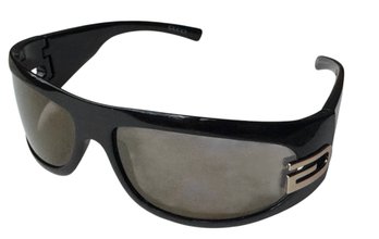 Vintage GUCCI 1518 Black Framed Wrap Sunglasses