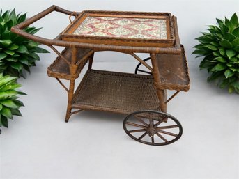 Vintage Wicker Garden/bar Cart