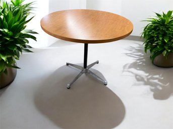 Herman Miller Eames Round Table