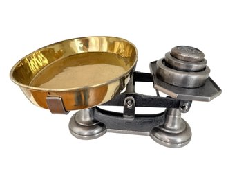 Antique CraneIron  Scale With Brass Pan