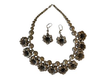 Calla Lily Necklace & Earring Set