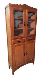Wooden Traditional Kitchen Cupboard/cabinet