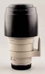 Canon EF 100-400mm F/4.5-5.6L IS USM Telephoto Zoom Lens With Tripod Mount & Case