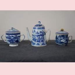 Antique Chinese Export Teapot, Sugar Jar And Tea Cup